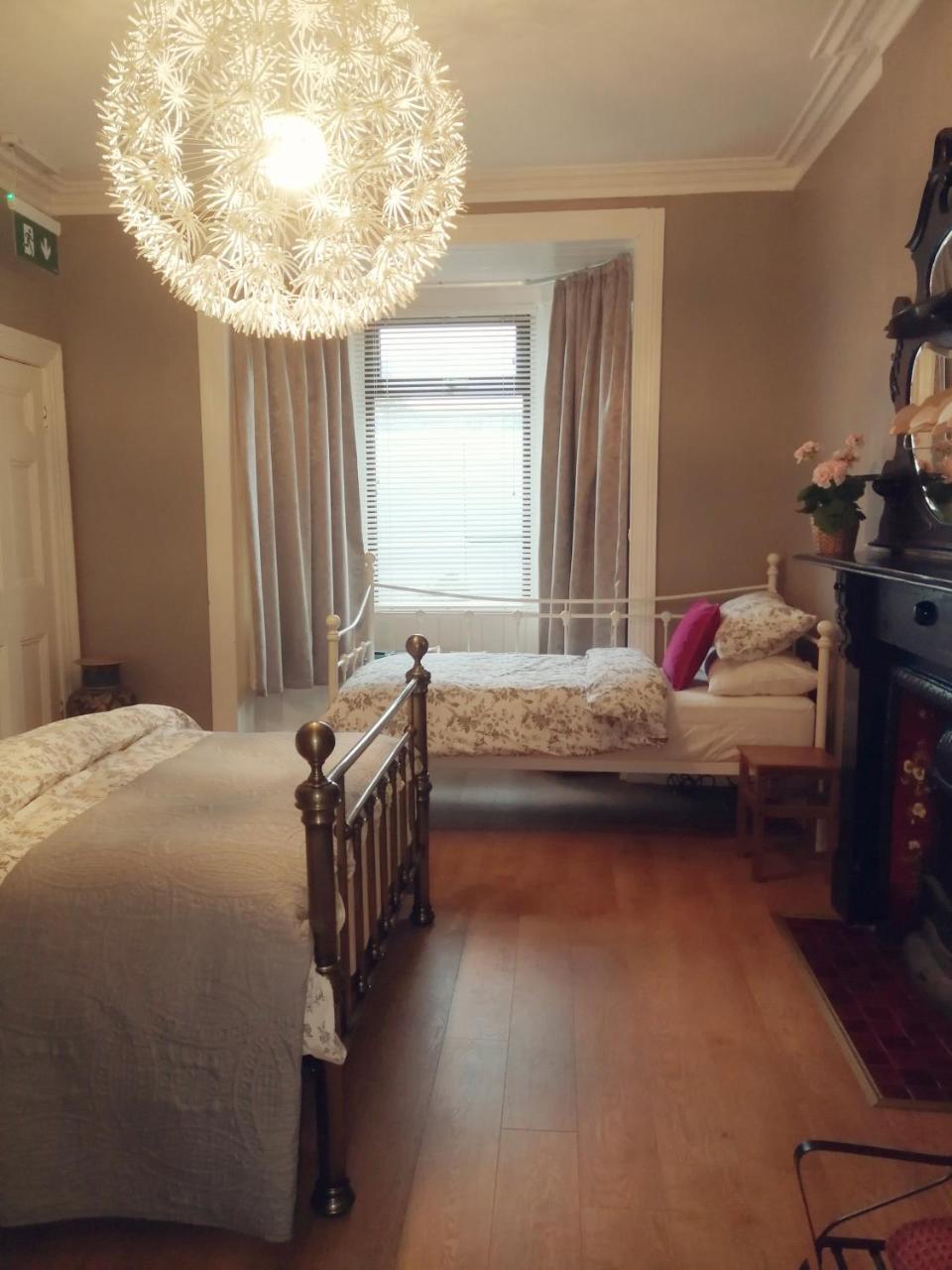The Village Rooms Dundalk Exteriér fotografie