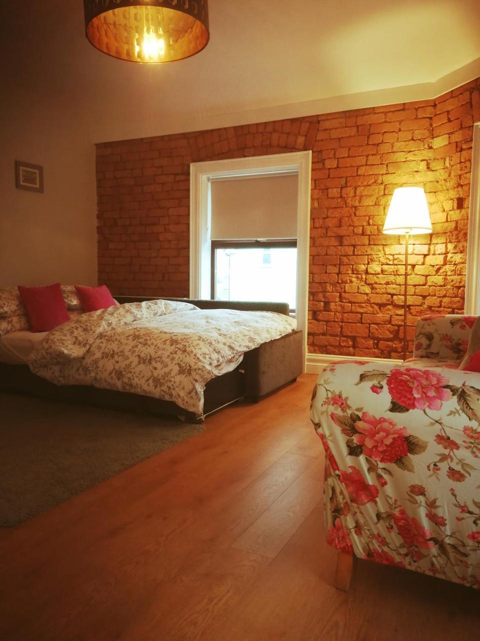 The Village Rooms Dundalk Exteriér fotografie